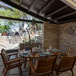 Villa Liogerma Boutique *